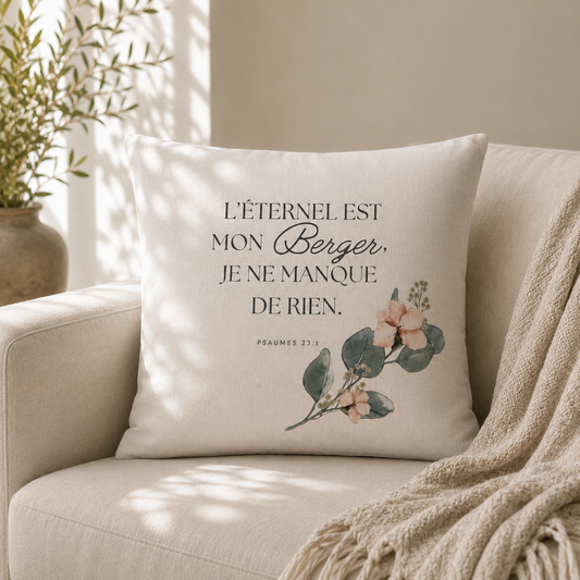 Coussin décoratif chrétien avec illustration florale et message « L’Éternel est mon berger »
